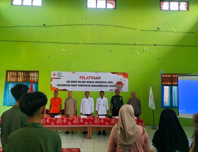 *Komandan Koramil 15/Rakit menghadiri acara Pelatihan Relawan PMI Kecamatan Rakit * 